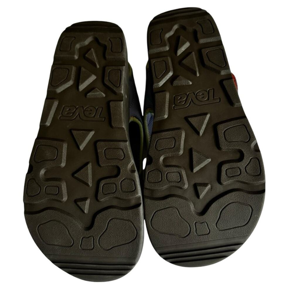 Teva Kids Durable T hurricane Seekado Secure Strap Lightweight Sandals Sz 4 - Picture 7 of 11